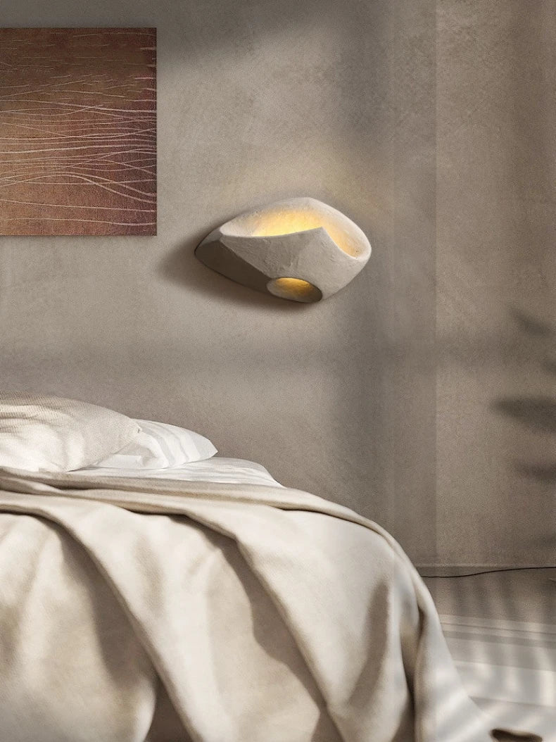 Lampada da Parete Minimalista con Estetica Wabi-Sabi