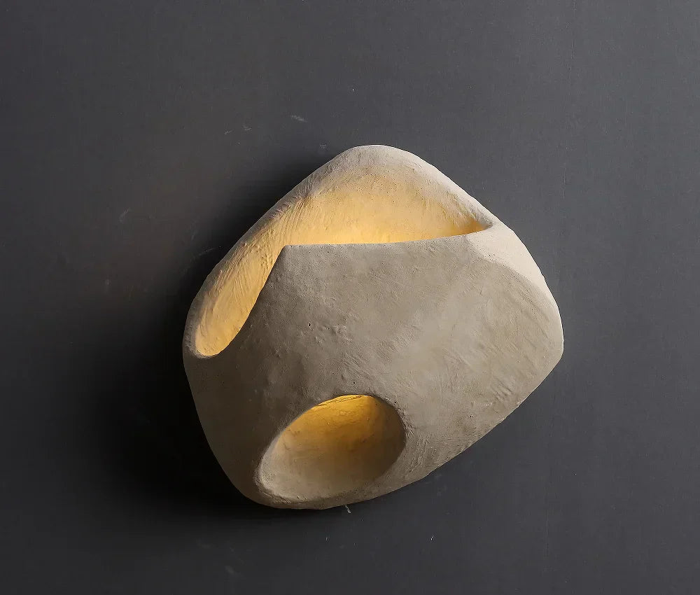 Lampada da Parete Minimalista con Estetica Wabi-Sabi