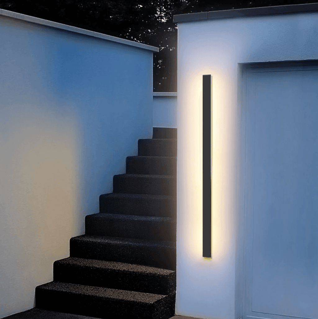 Lampada da Parete LED Verticale Elegante – Eleganza Resistente alle Intemperie per Esterni