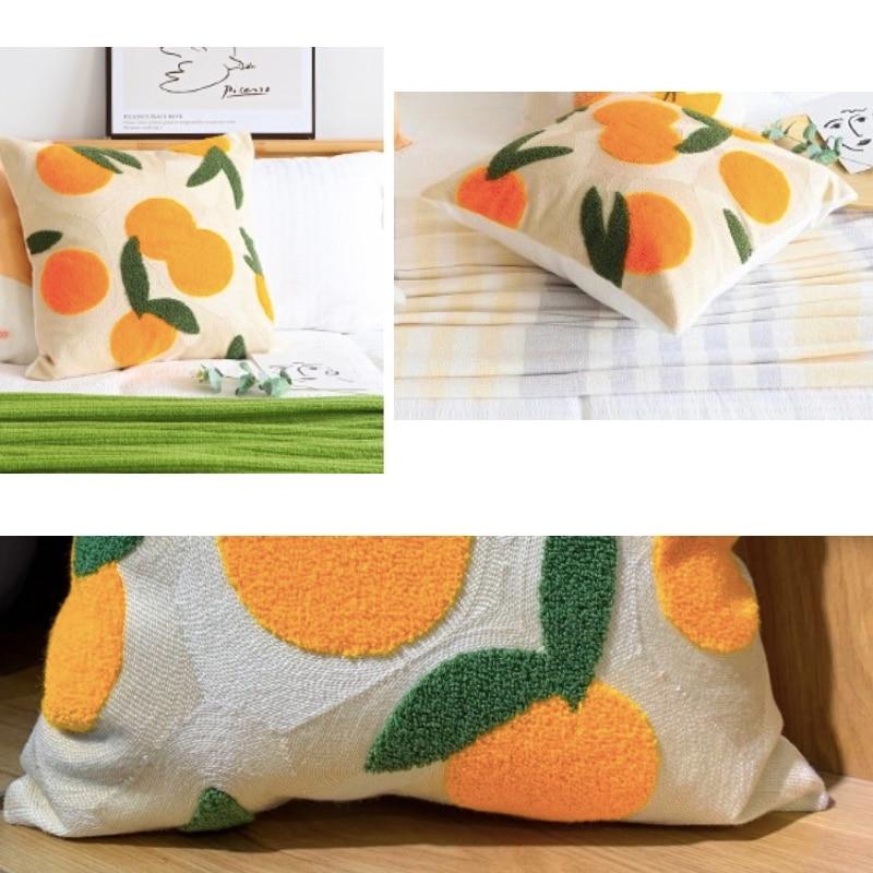 Olivienne - Cuscino Decorativo Ricamato Arancione